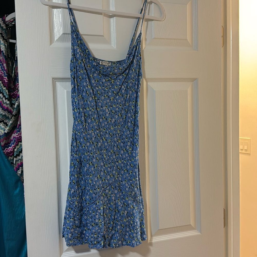 Super Cute Blue Floral Mini Dress - Free People - Size Small - Like New
